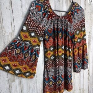 BOHEMIAN OFF THE SHOULDER AZTEC PATTERNED HIPPIE STYLE TUNIC SIZE SMALL USA🇺🇸